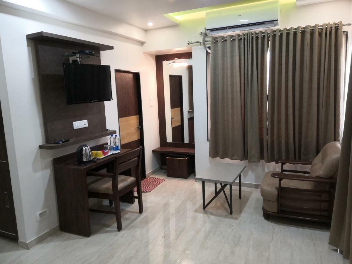 D' Manor Service Apartment Belagavi Zewnętrze zdjęcie